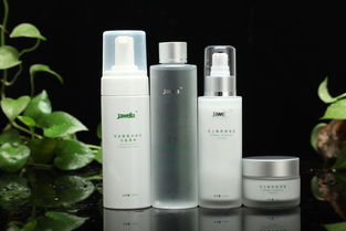 稀土元素賦能，鏡頭下的極光發絲 創意化妝品與頭發護理產品的跨界視覺盛宴